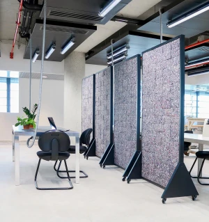 Panneaux décoratifs pour une menuiserie sur mesure, illustrant l'architecture intérieure et le mobilier sur mesure Schüp&Bach.