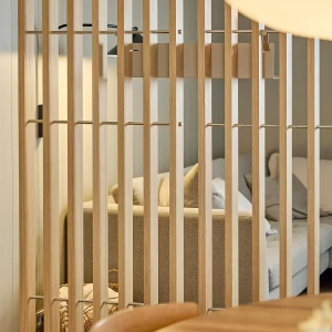 Paroi modulaire pour menuiserie sur mesure, dédiée à l’architecture intérieure et au mobilier sur mesure signée Schüp&Bach.