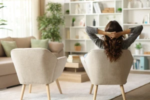 Isolation acoustique et thermique discrète: une intervention qui ne se voit pas, mais qui améliore durablement le confort.